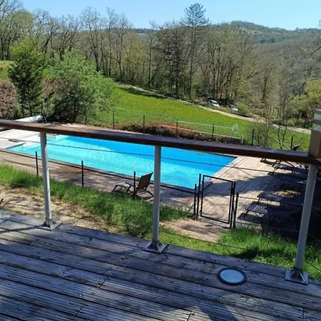 Rustique Au Perigord Noir Avec Terrasse Et Equipements Inclus - Fr-1-616-57 Saint-Pompont